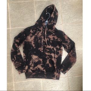 Brand NWT custom made tie dye scrunch hoodie